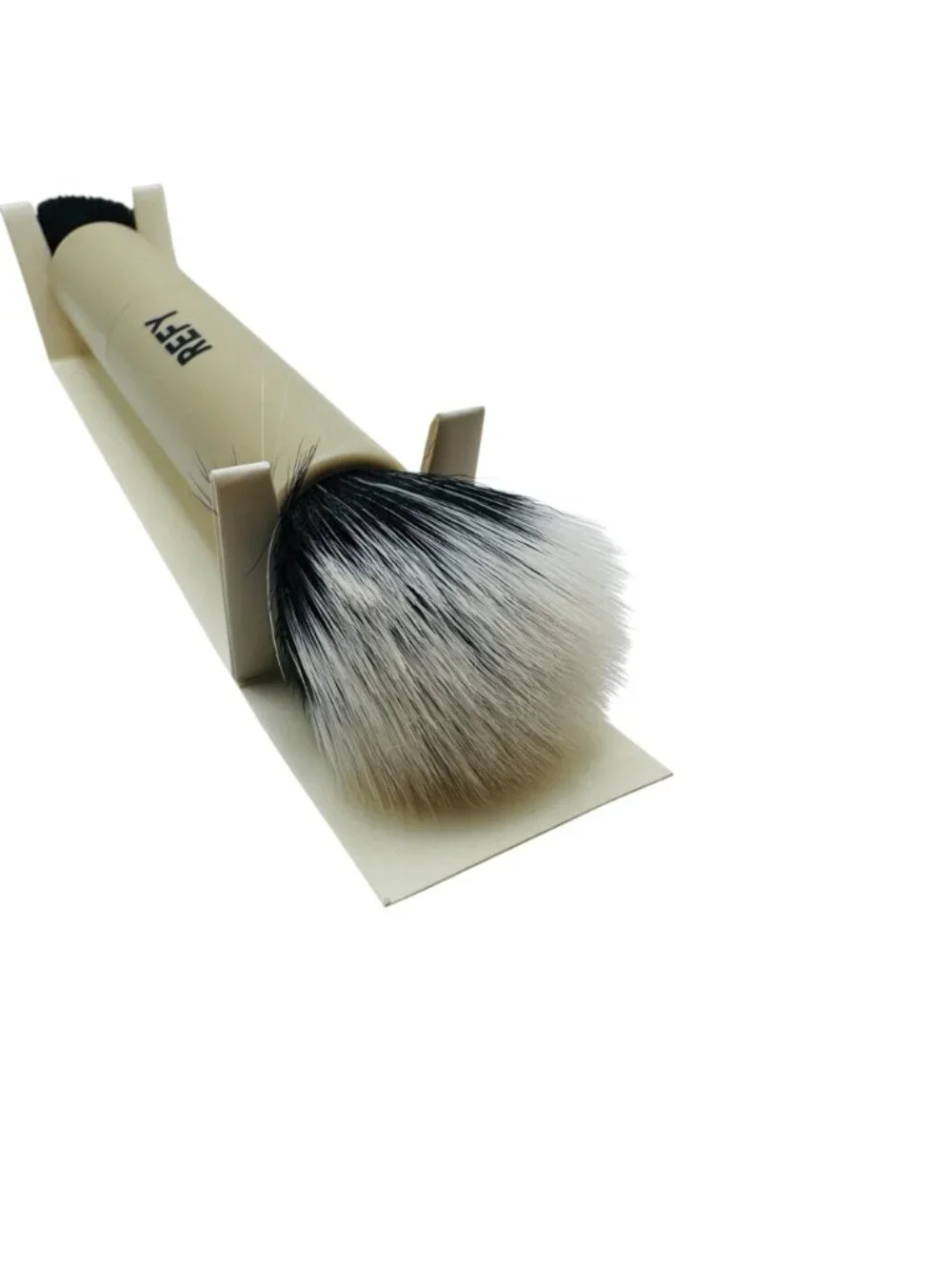 Refy Duo Brush For Makeup Application With Vegan Synthetic Fibers Ideal For Crea